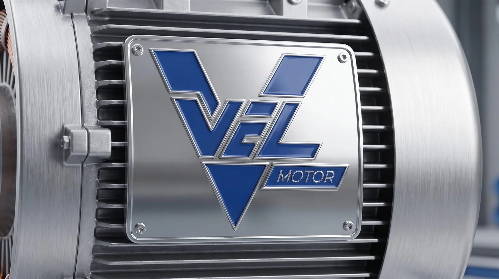 Vel Motor logosu, bir elektrik motorunun gövdesindeki metal plakada kabartma olarak